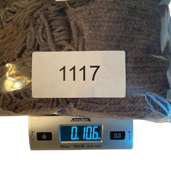 Lida Collection Womens Knit Poncho One Size Shawl Wrap Chunky Fringe‎ Gra… - Picture 7 of 7